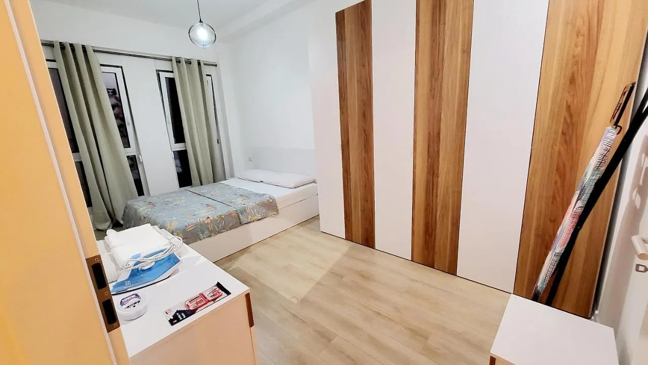 Elegant Apartment Kompleksi Magnet Tirana