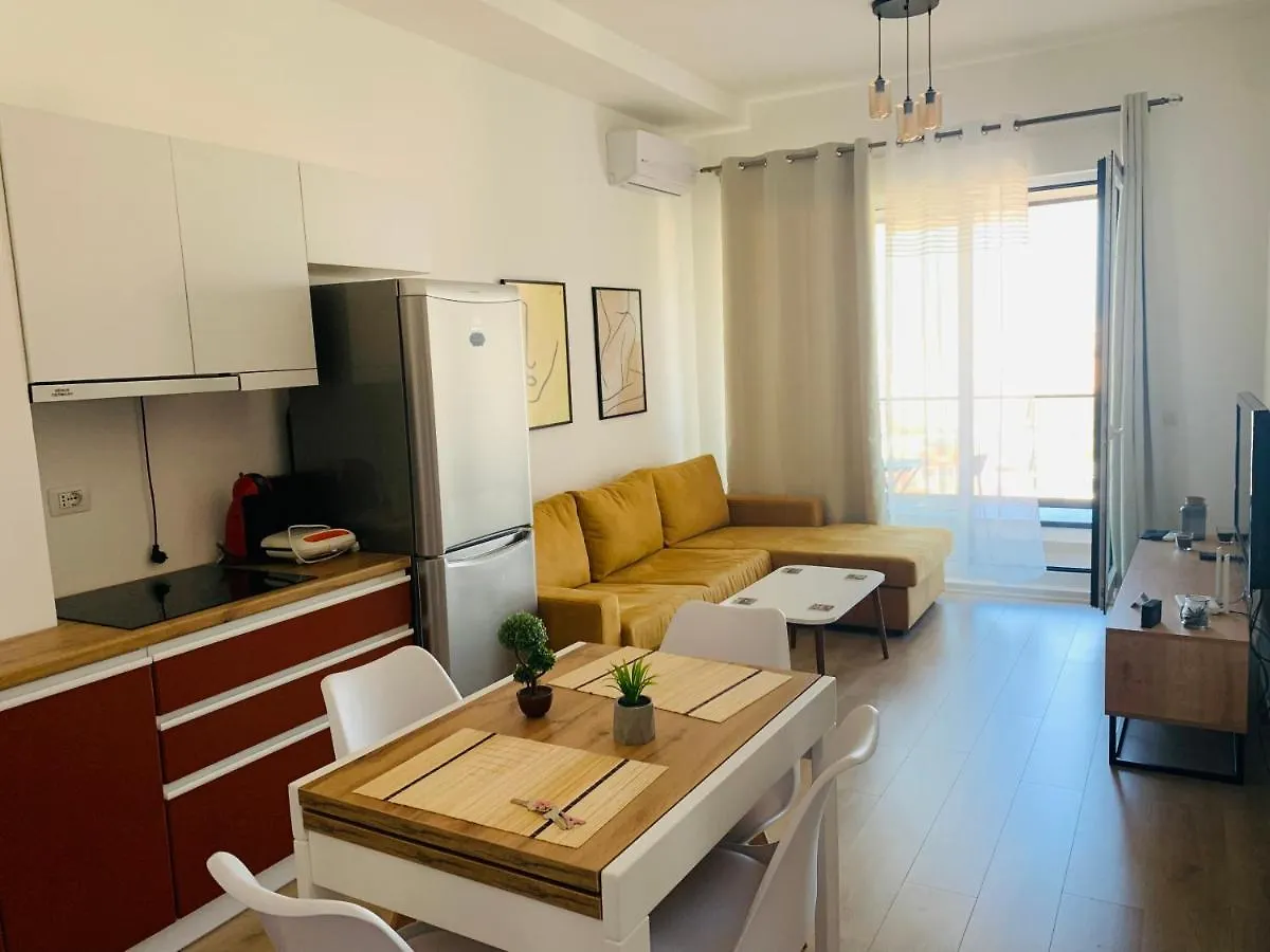 Elegant Apartment Kompleksi Magnet Tirana